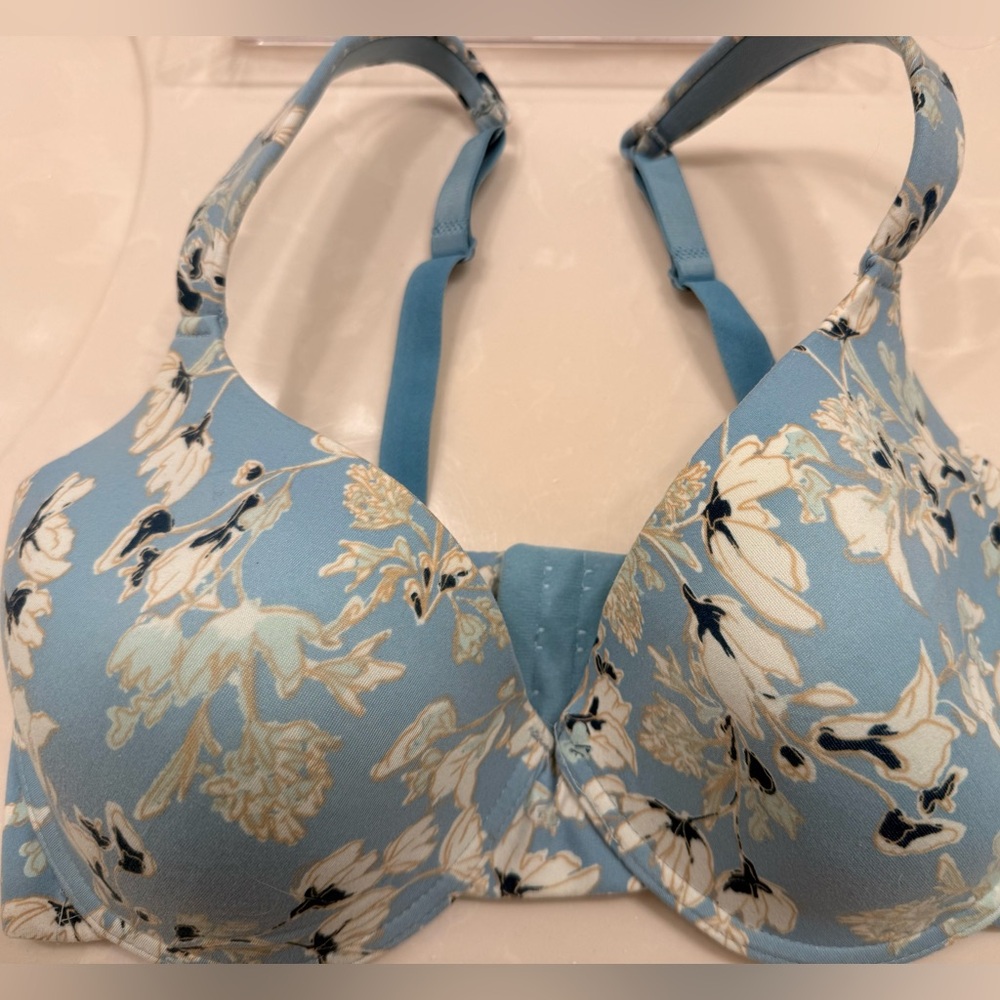 NWOT Anne Klein Underwire Floral Bra  38C super soft fabric